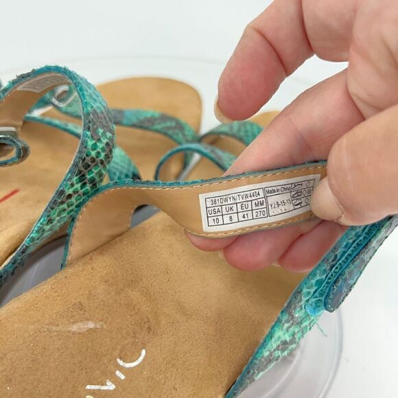 Vionic Women's Dwyn Sandal Size 10 Wedge Heel Slide Snake Patent Triple Strap - Picture 2 of 13